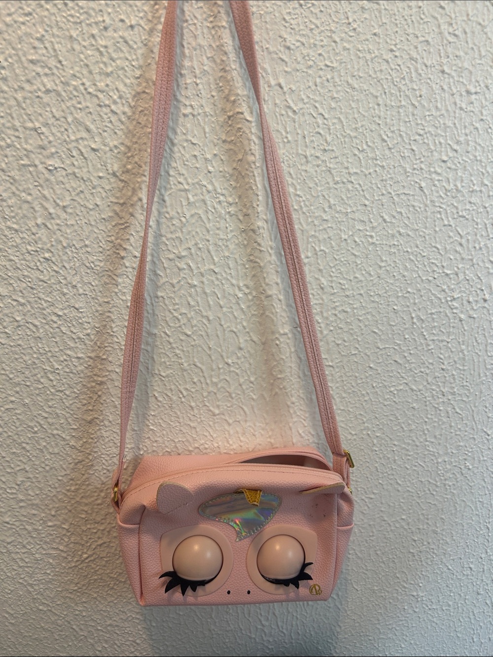 Unicorn  Novelty Crossbody Bag with 3D Eye Detail eyes balls goes up and down